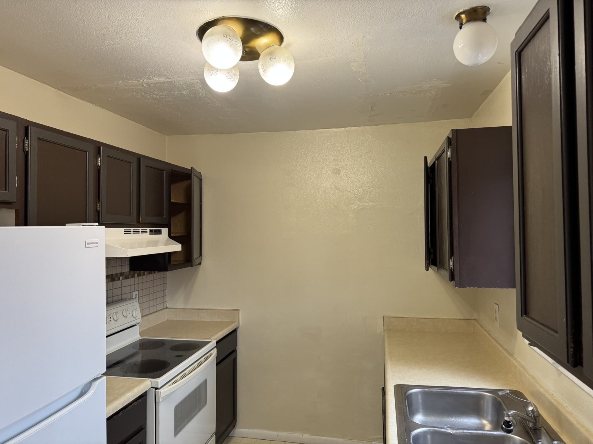 2401 E 66th Avenue - 3
